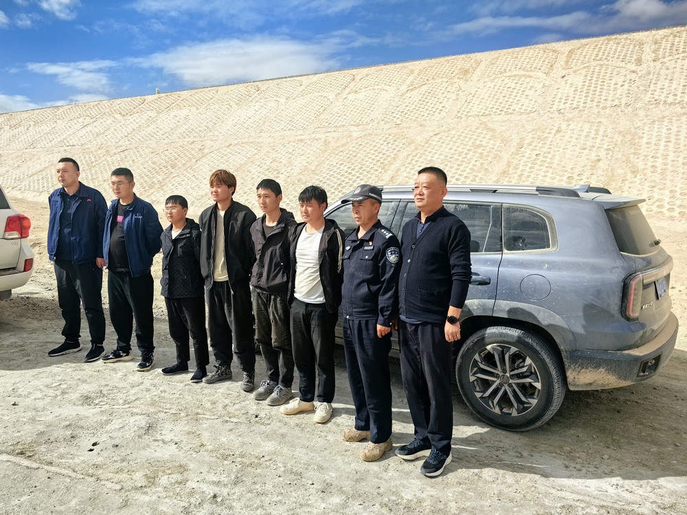 陜煤建設(shè)天工公司：與時間賽跑，6小時上演生死戈壁灘救援